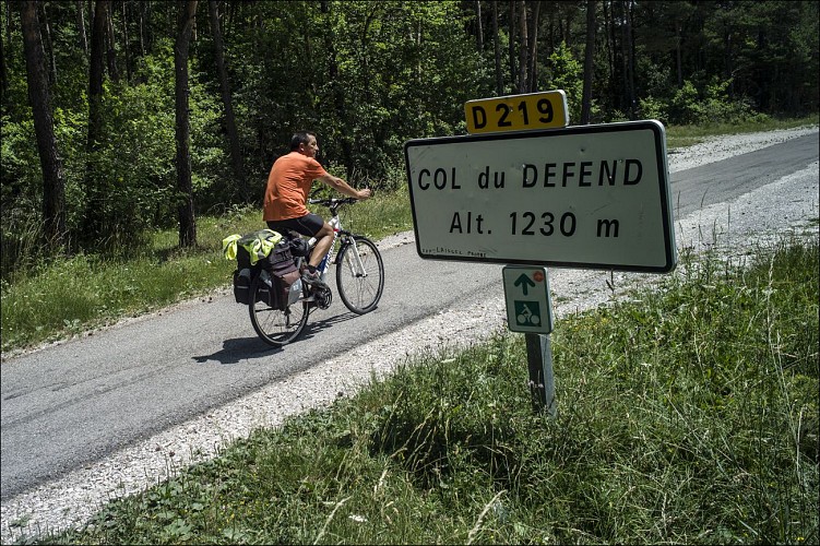 Boucle cyclotouristique Col du Défend