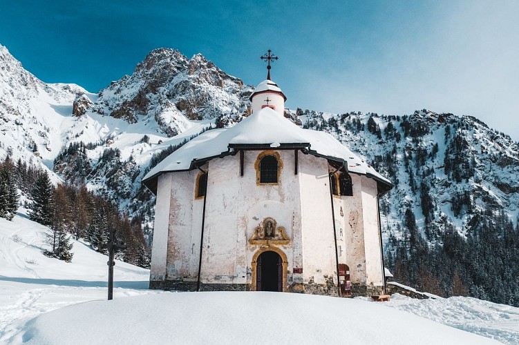 De Plan-Peisey à la Chapelle N D des Vernettes. (Hiver)