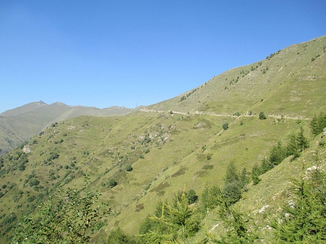 Hike crossing Mont Saccarel