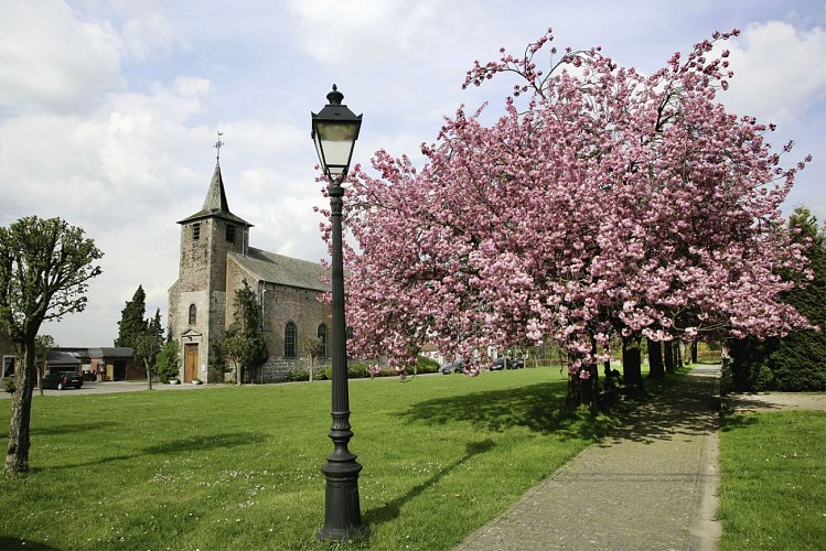 Place Balâtre église Sainte Aldegonde