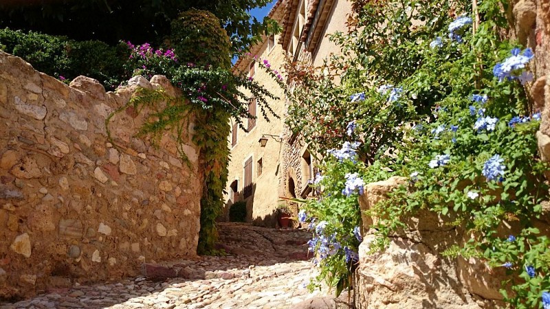 TOUR AUTOUR DE SAINT-JEAN-DE-MINERVOIS - GR® DE PAYS MINERVOIS, SAINT-CHINIAN, FAUGÈRES