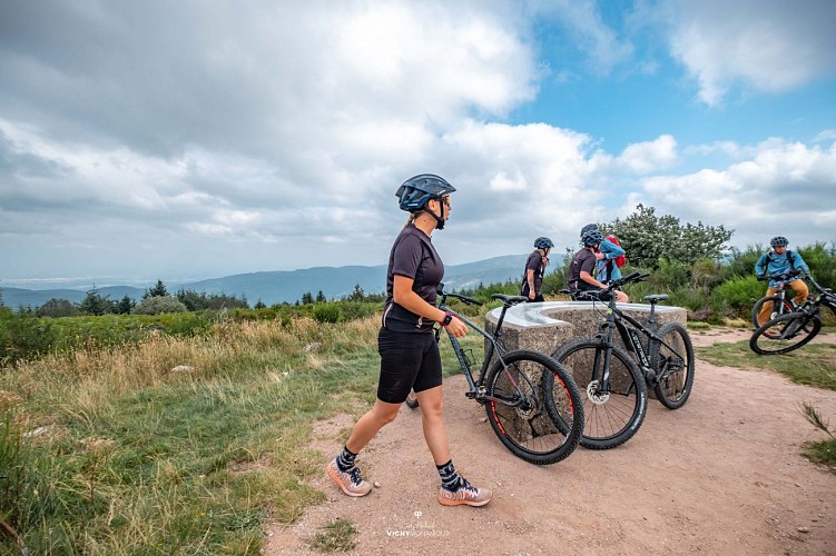 Cycliste au plateau de la Verrerie