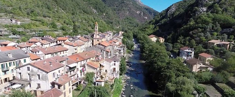 Boucle panoramique Fontan-Berghe-piste de la Ceva-Maurion-Cairos
