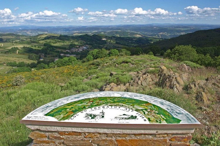 La vue panoramique depuis le col du Trébatut (500 mètres du circuit)