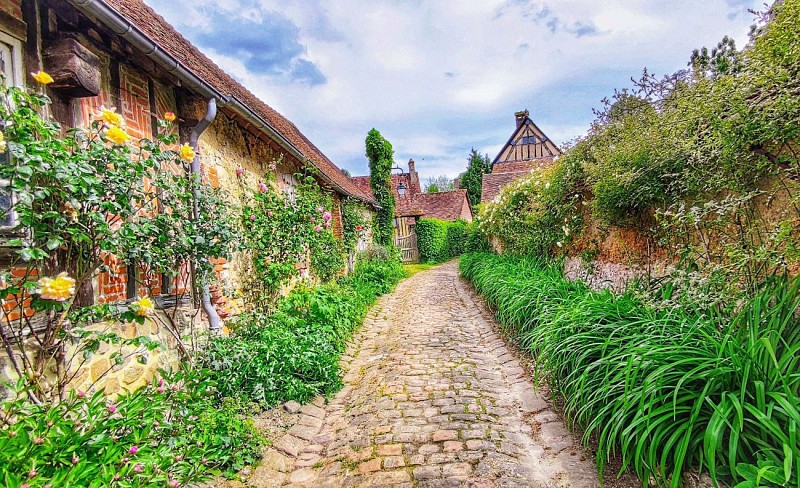 Exploring the "Heritage Villages" of Flanders