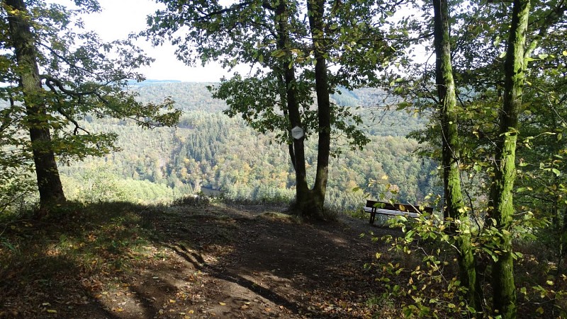 Poupehan - Point vue Roche Gilquin - balise - oct 2018 (MTBA)