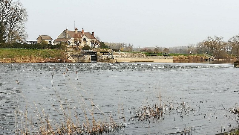 Ecluse sur le Cher Bléré