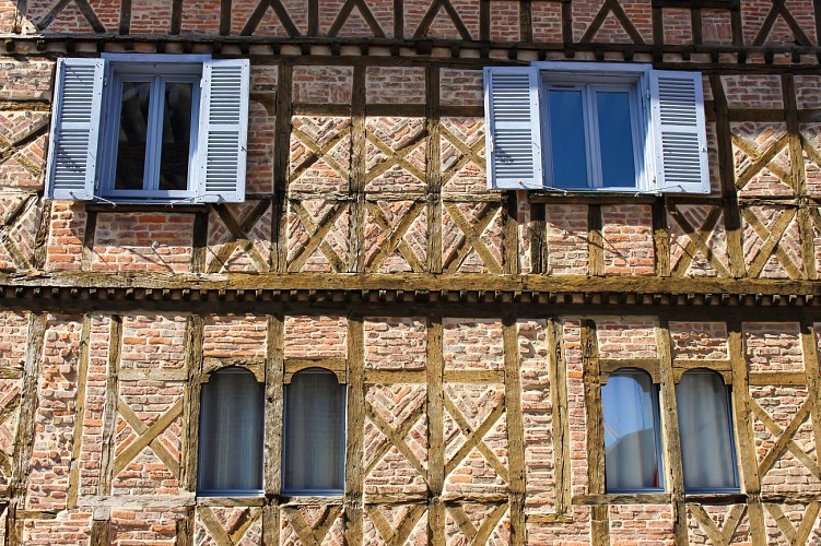 Rundgang von der mittelalterlichen Stadt zum Arboretum in Châtillon-sur-Chalaronne