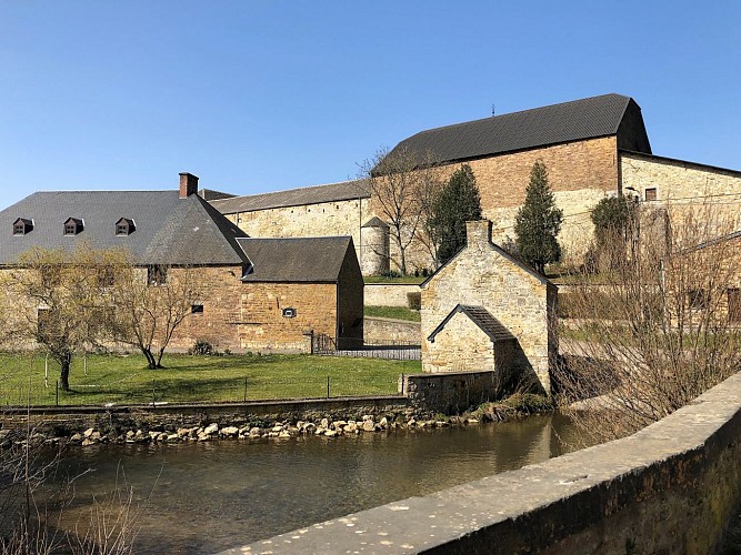 Ossogne dans le Condroz - Val et Oli