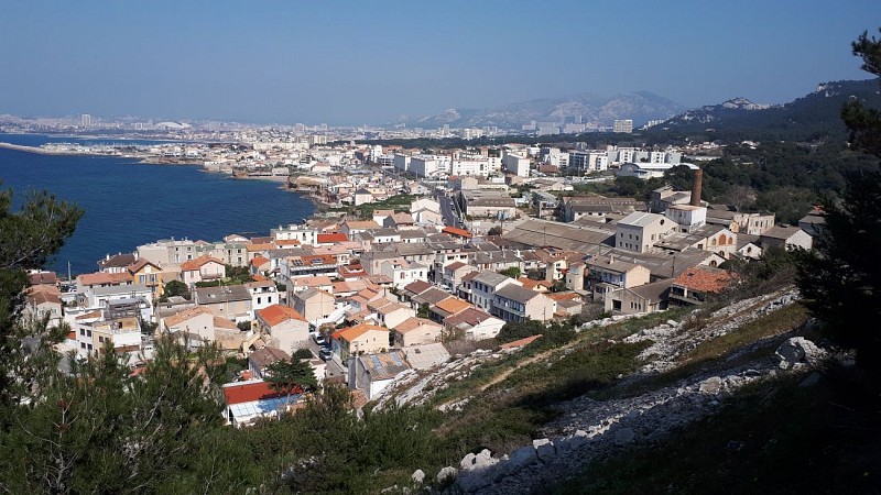 Caminata Campagne Pastré, cumbre Marseilleveyre y Samena