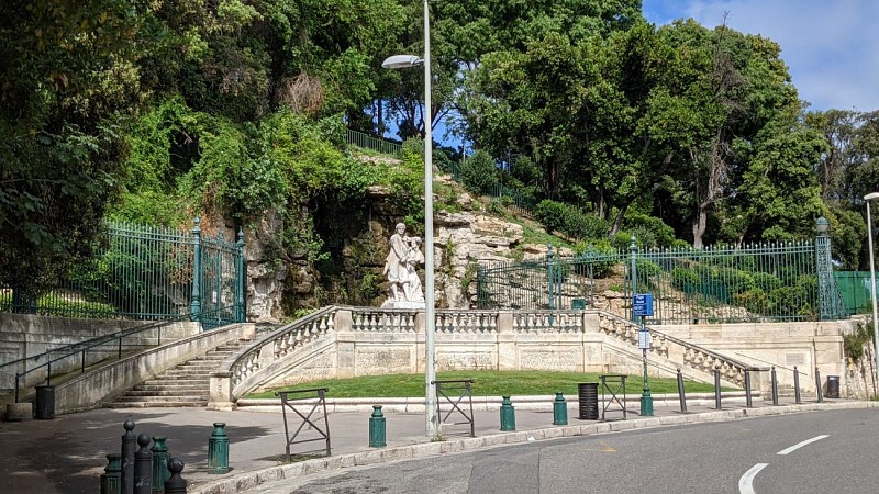 Paseo por el Puerto Viejo hasta Notre Dame de la Garde