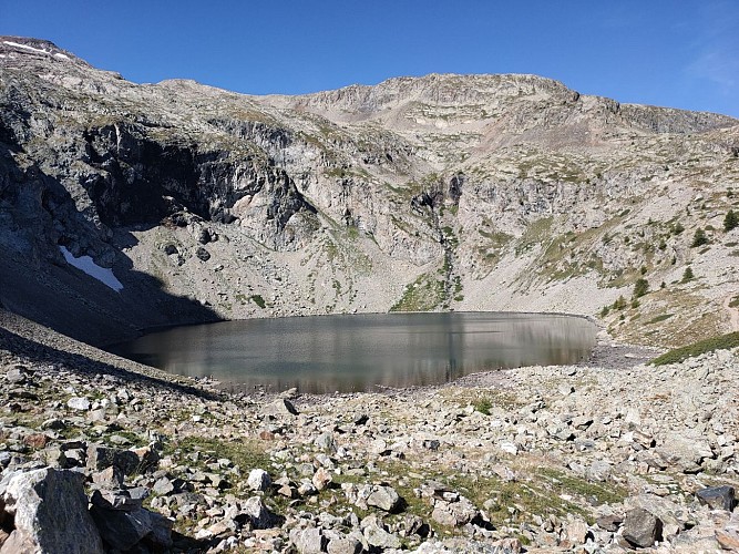 Lac Puy Vachier sur le domaine du téléphérique des glaciers de la Meije