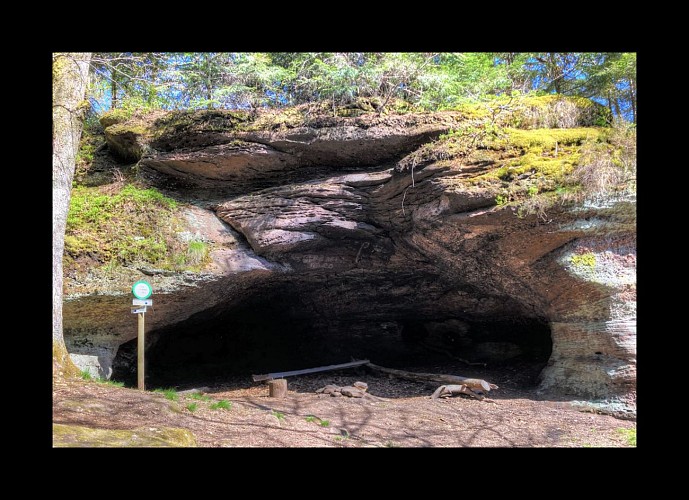 Grotte des Bacelles à Saint-Quirin
