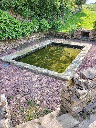 Eculleville - Le lavoir