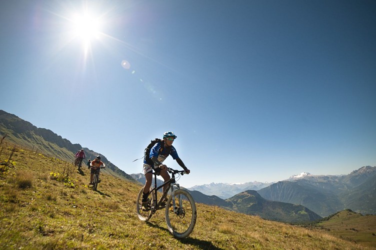 Mountain bike tour - "La Route des Fermes"  descent