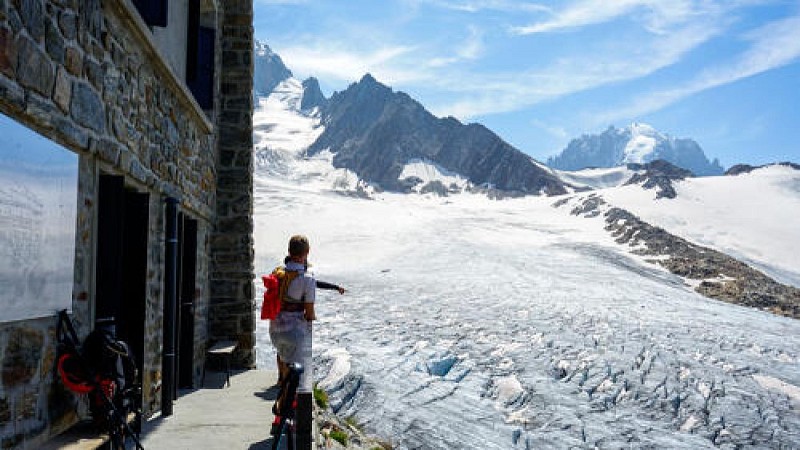 Hike to the refuge of Albert 1er from the Col de Balme_Argentière