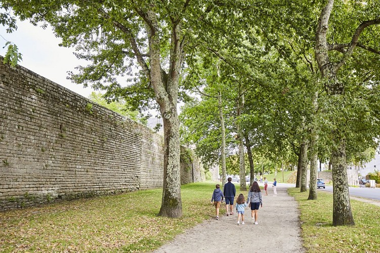 Randonnée autour des remparts de Guérande