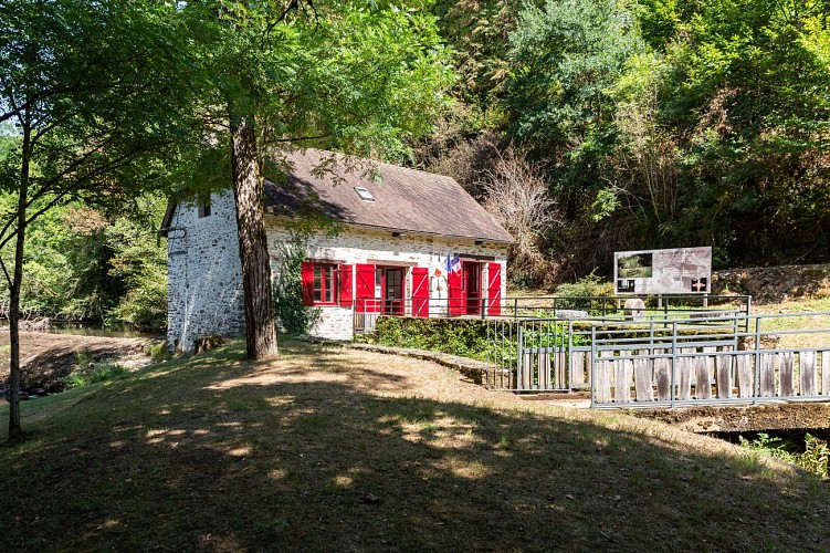Moulin de la Résistance - Beyssenac - A la découverte de Beyssenac ©C.Bastiane - Office de tourisme Terres de Corrèze
