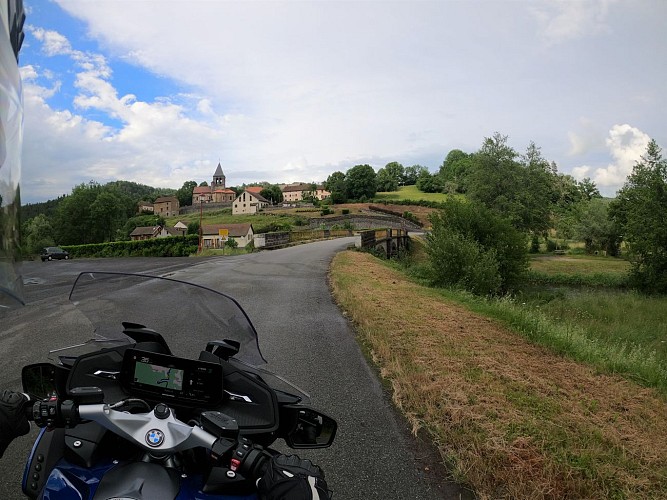 Itinéraire moto en Terra Volcana - Côté Plaine de Limagne