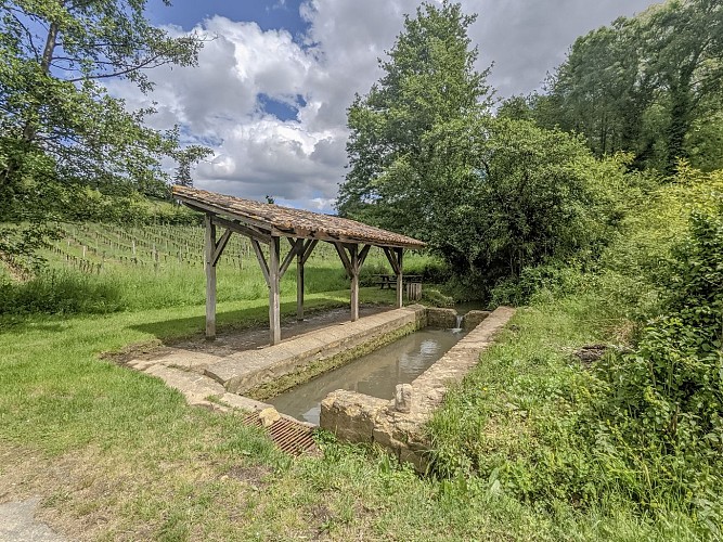 Lavoir_de_Gueyniche_-_Pujols_-_OTCP_E_Gaye_2021
