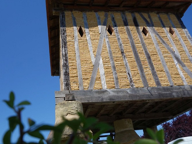 Sigalens - pigeonnier (2)