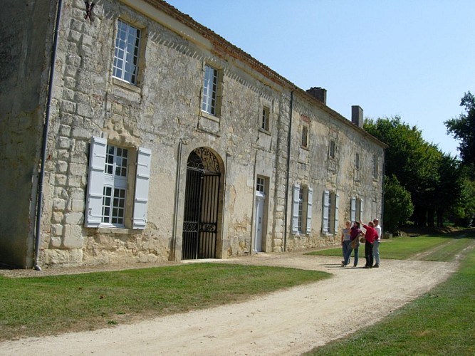 Masseilles - abbaye de Fontguilhem (2)