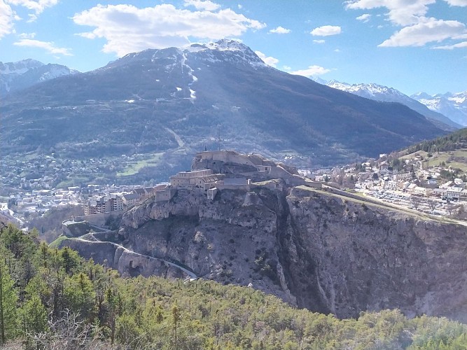 Vue depuis le Fort des Têtes