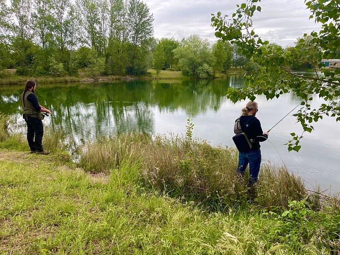 SUR LA ROUTE DES LACS DE PAUCHEVILLE ET LAMARTINE