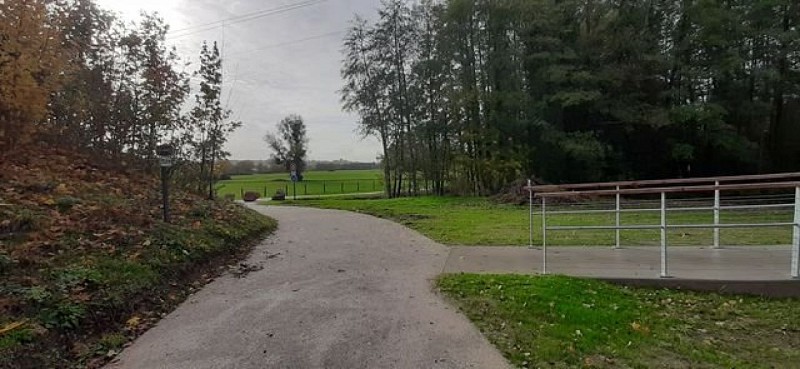 En empruntant le canal d'Arcisses