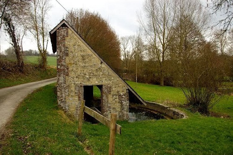 Lavoir de l'étang de Rougemont©OTPerche