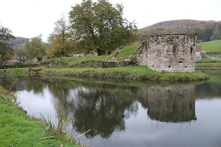 Château Alone Toulongeon - Tour Ronde