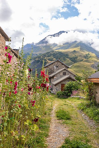 L'anello delle tombe di Villar d'Arène