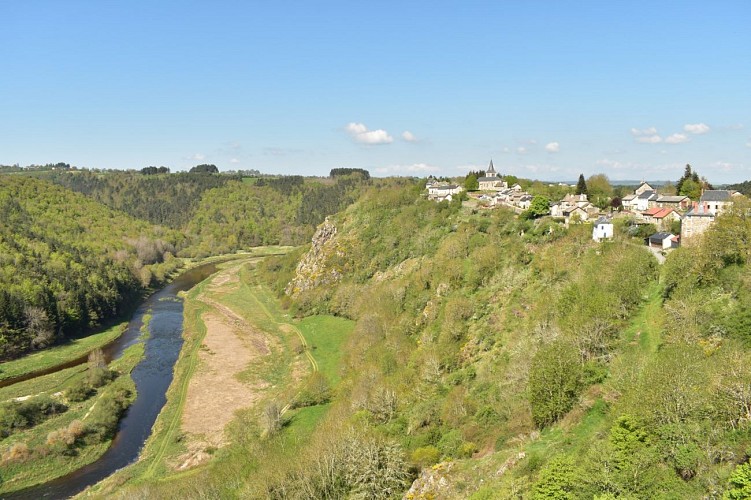 Chemin des écoliers de Chaliers-Margeride-Cantal-Auvergne