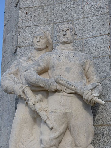 Le Mont-Mouchet-monument