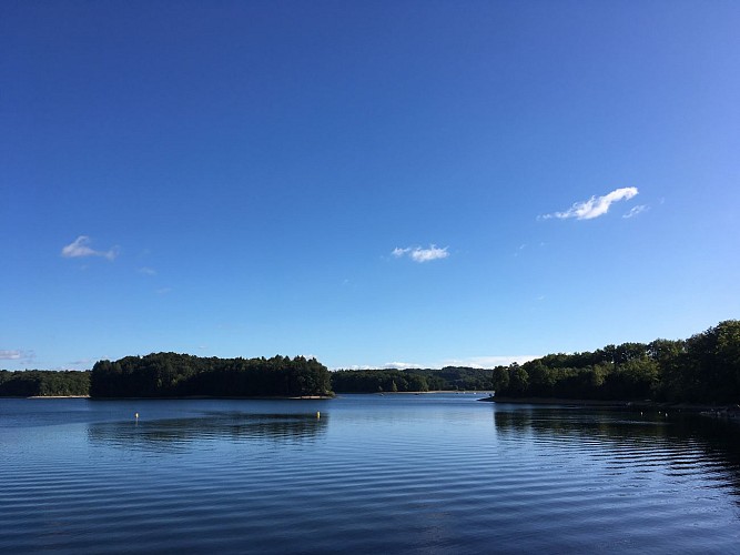 Lac de Saint-Étienne-Cantalès