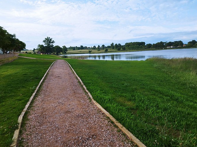 Circuit poussette - Plan d'eau de la Loge_Lapeyrouse