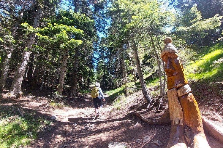 Wandelpad met beelden - Land Art Montagne