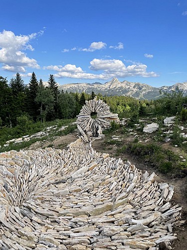 Oeuvre passage - Chris Drury