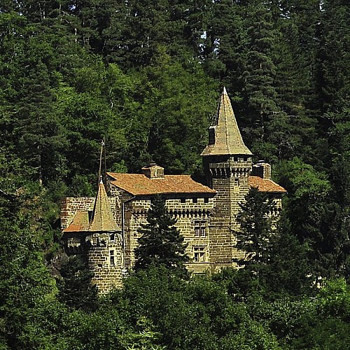 Le château de la Rochelambert