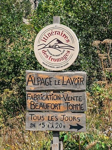 Fromagerie du Lavoir signage