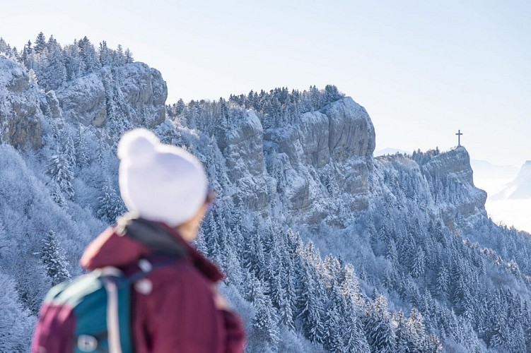 La croix du Nivolet depuis Le Sire_La Féclaz
