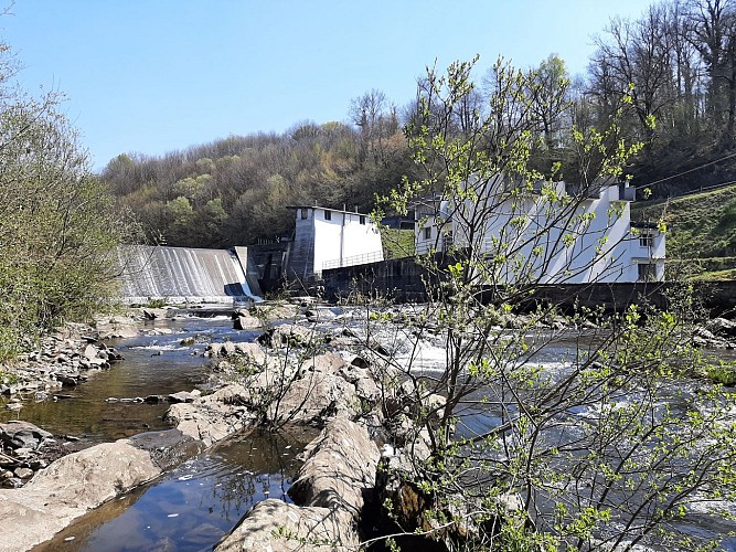 De Bialet aux Deux Viaducs - St-Ybard © A.Blanchet - Office de tourisme terres de Corrèze (44)