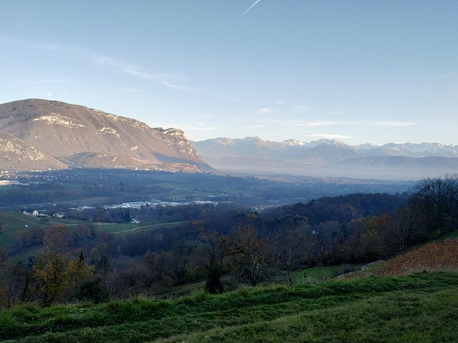 La croix de la Coche depuis Chambéry