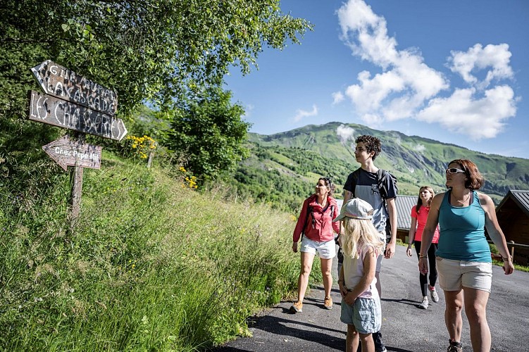 La Rochette and Les Trois Croix