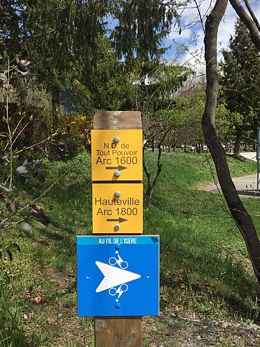 The Valley Cycle Path