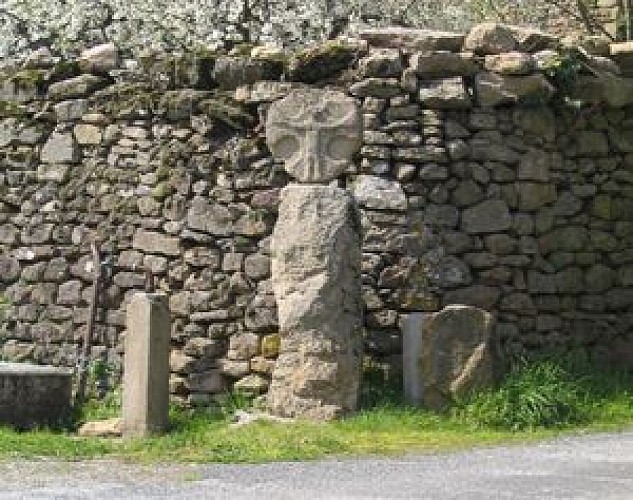 Châteauponsac, le sentier de Létrade
