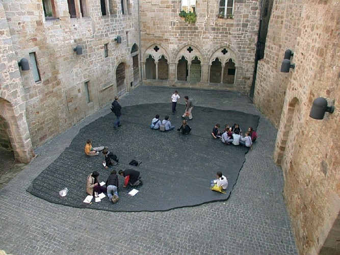 Figeac : La Place des Écritures