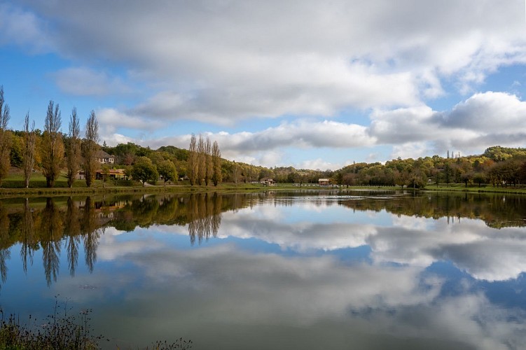 Etang de Le Vigan à l'automne