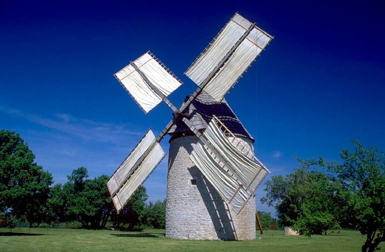 Carlucet: Moulin à Vent de la Comté