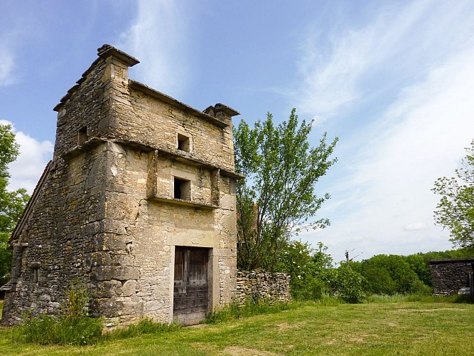 06Lieu dit le Bécarde - patrimoine batît en pierre © Lot Tourisme - C. Sanchez